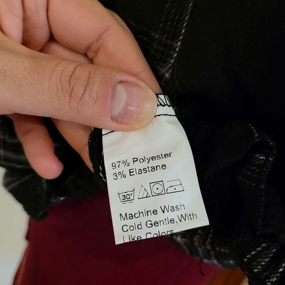 💛 4/$20 | Plaid Top - Picture 9 of 9